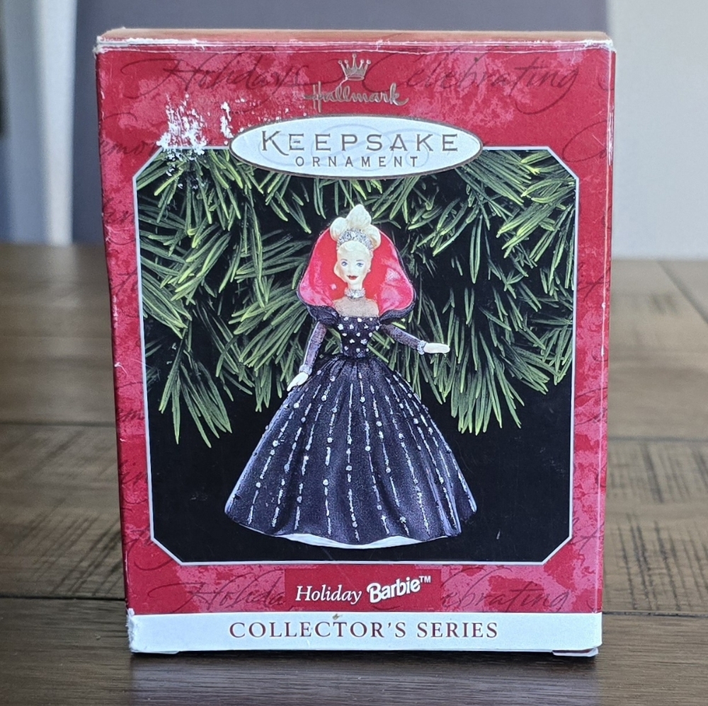 1997 Mattel Hallmark Holiday Barbie ornament - Picture 1 of 5